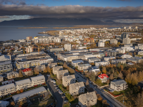 Loftmynd af húsum í Reykjavík við Nóatún