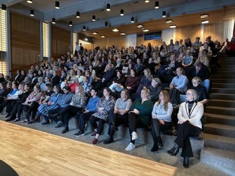 Íslenskubrú Breiðholts málstofur í Breiðholtsskóla