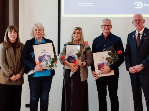 Viðurkenningar afhentar fyrir bátaleikana hjá Rannís.
