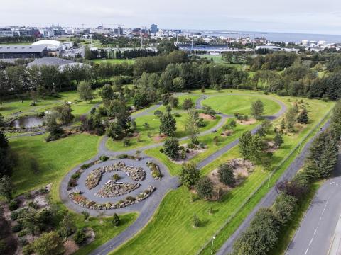 Loftmynd af Grasagarðinum