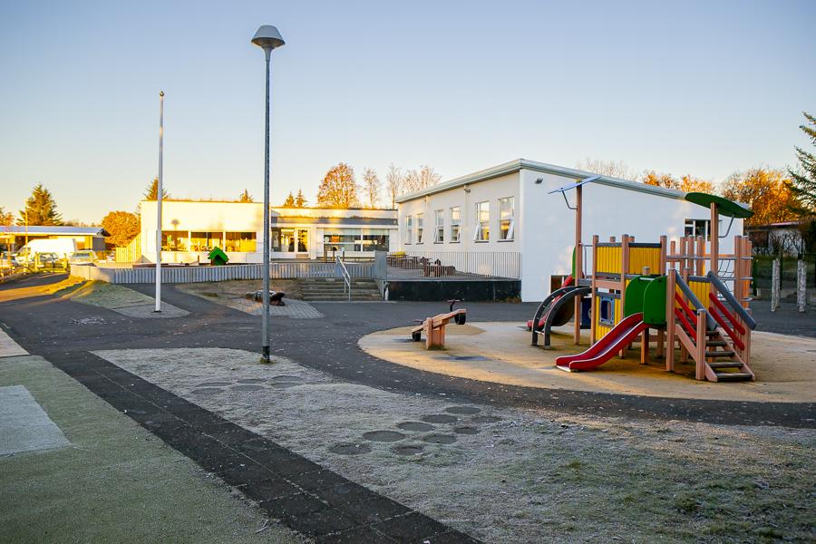 Mynd af leikskólanum Árborg séð frá lóð