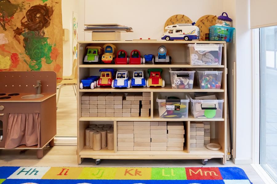 Toys on a shelf inside Kvistaborg.