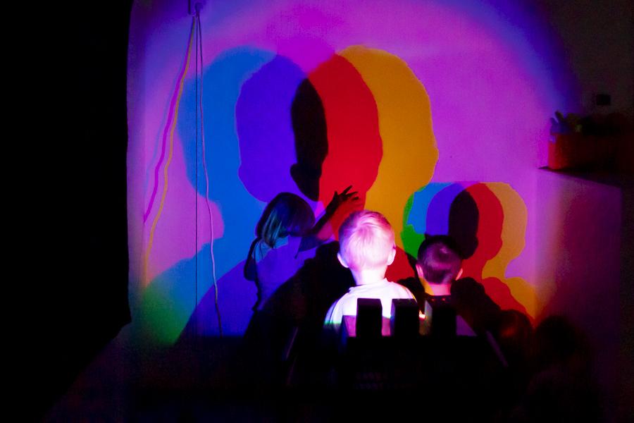 Colorful silhouettes of children at Lyngheimar preschool.