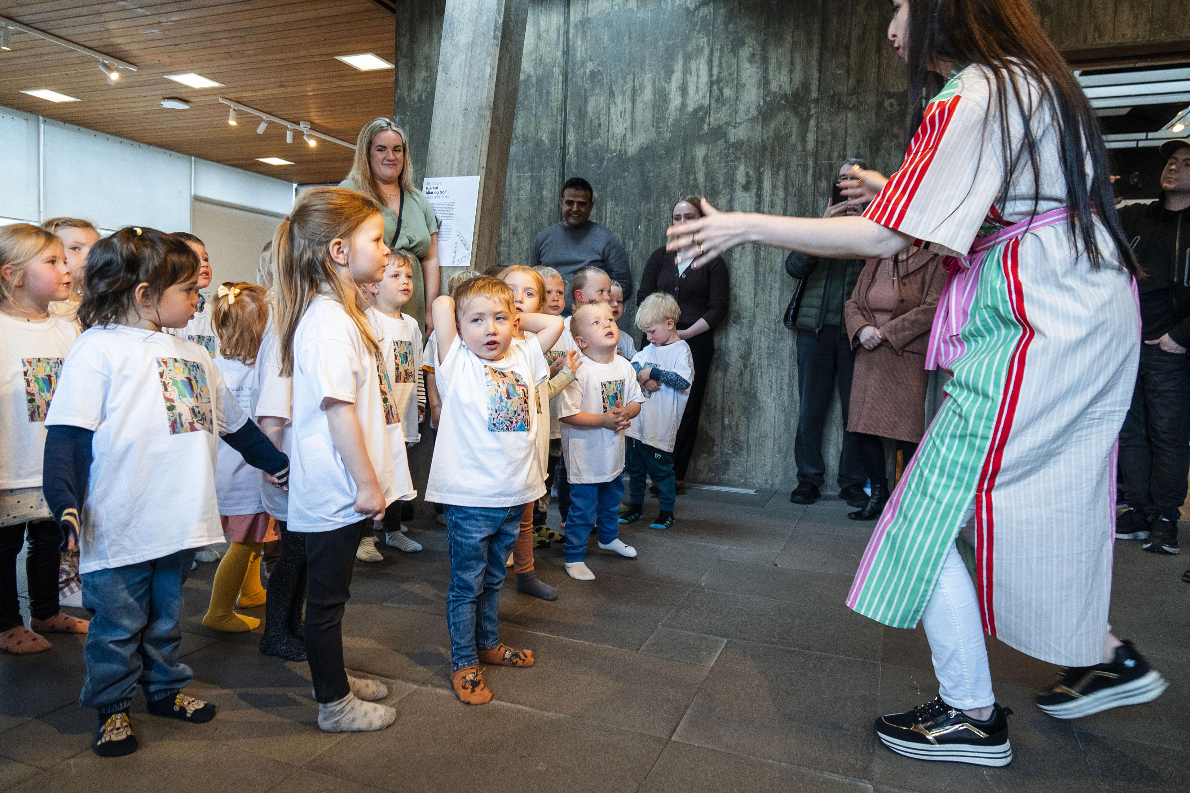 Kvistaborg preschool children perform the Kjarvals rap at Kjarvalsstaðir Museum