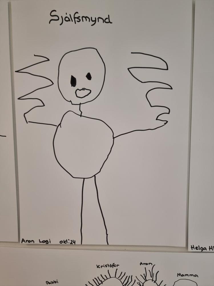 Listaverk barna í Fífuborg.