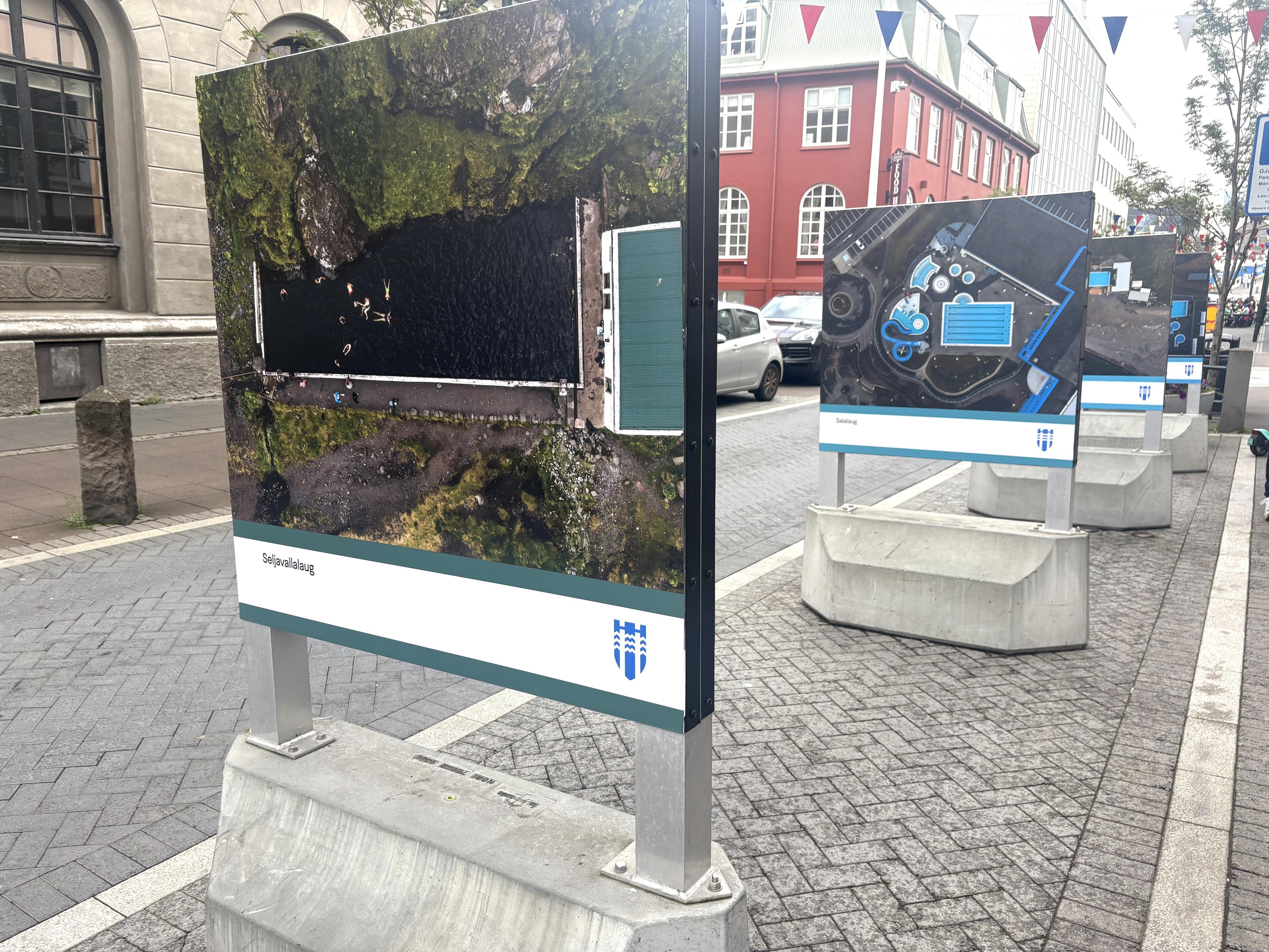 Ljósmyndasýning eftir Braga Þór Jósefsson hefur opnað í Austurstræti.