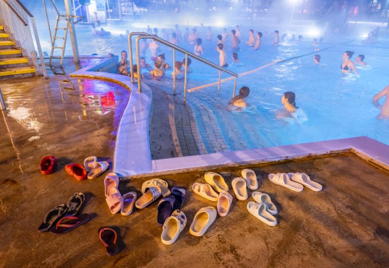 Sundlauganótt í Laugardalslaug á Vetrarhátíð 2024