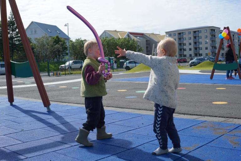 Sumarhátíð í Ævintýraborg við Eggertsgötu.