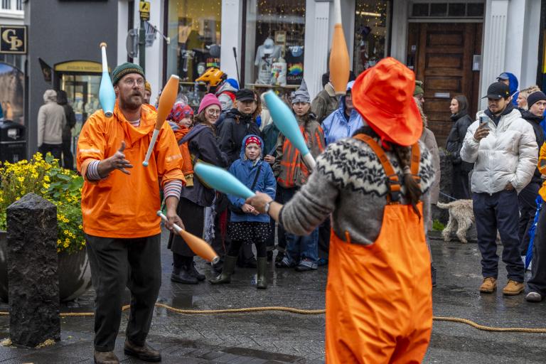 Listafólk skemmtir vegfarendum á Menningarnótt 