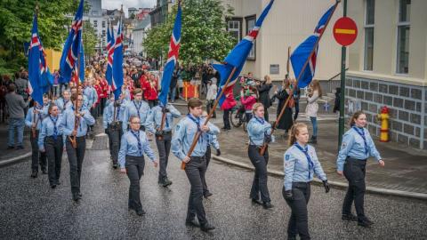 Skrúðganga í miðborginni á 17. júní