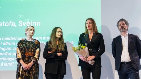 Teymi Iðu fasteignaþróunarfélags með Degi B. Eggertssyni borgarstjóra.