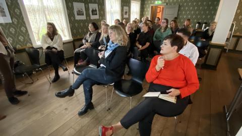 Nokkur fjöldi fólks var viðstaddur fundinn