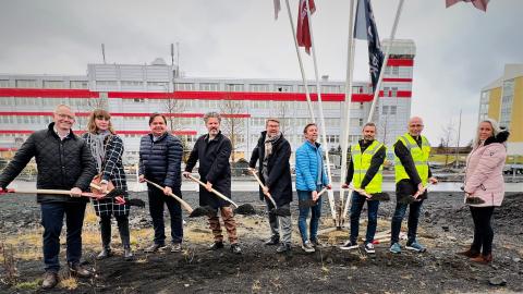 frá vinstri; Bjarni Þór Þórólfsson, Helga Egla Björnsdóttir, Jón Ögmundsson, Dagur B. Eggertsson, Guðbrandur Sigurðsson, Hlynur Örn Björgvinsson, Helgi Gunnarsson, Rúnar Ólafsson og Hildur Mósesdóttir.