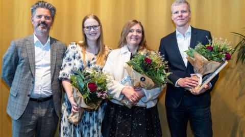 Dagur B. Eggertsson borgarstjóri, Arndís Þórarinsdóttir, Lóa Hlín Hjálmtýsdóttir og Baldvin Ottó Guðjónsson. Þrjú síðarnefndu hljóta Barnabókaverðlaun Reykjavíkurborgar 2023.