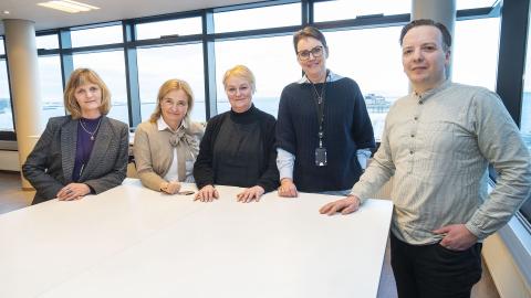 Kristjana Gunnarsdóttir, Anna Sigrún Baldursdóttir, Aðalbjörg Traustadóttir, Rannveig Einarsdóttir og Finnur Pálmi Magnússon.