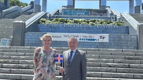 Mayor Heiða Björg Hilmisdóttir and Hiroyuki Abe, mayor of Tama City in Japan 