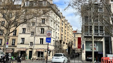Kjarvalsstofa in Paris