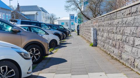 Parking on Grundarstígur in Reykjavík.